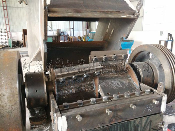 塑料粉碎机原理