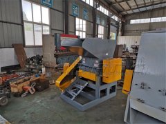 塑料粉碎机刀片安装有正反之分吗